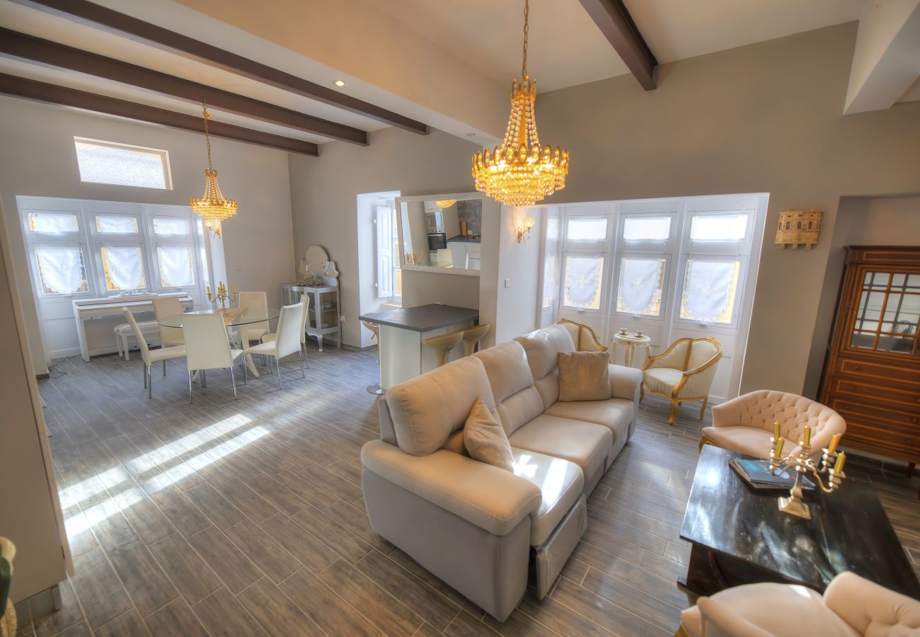 Casa en Sliema - Spectacular spacious house with sun terrace ILJU1-1