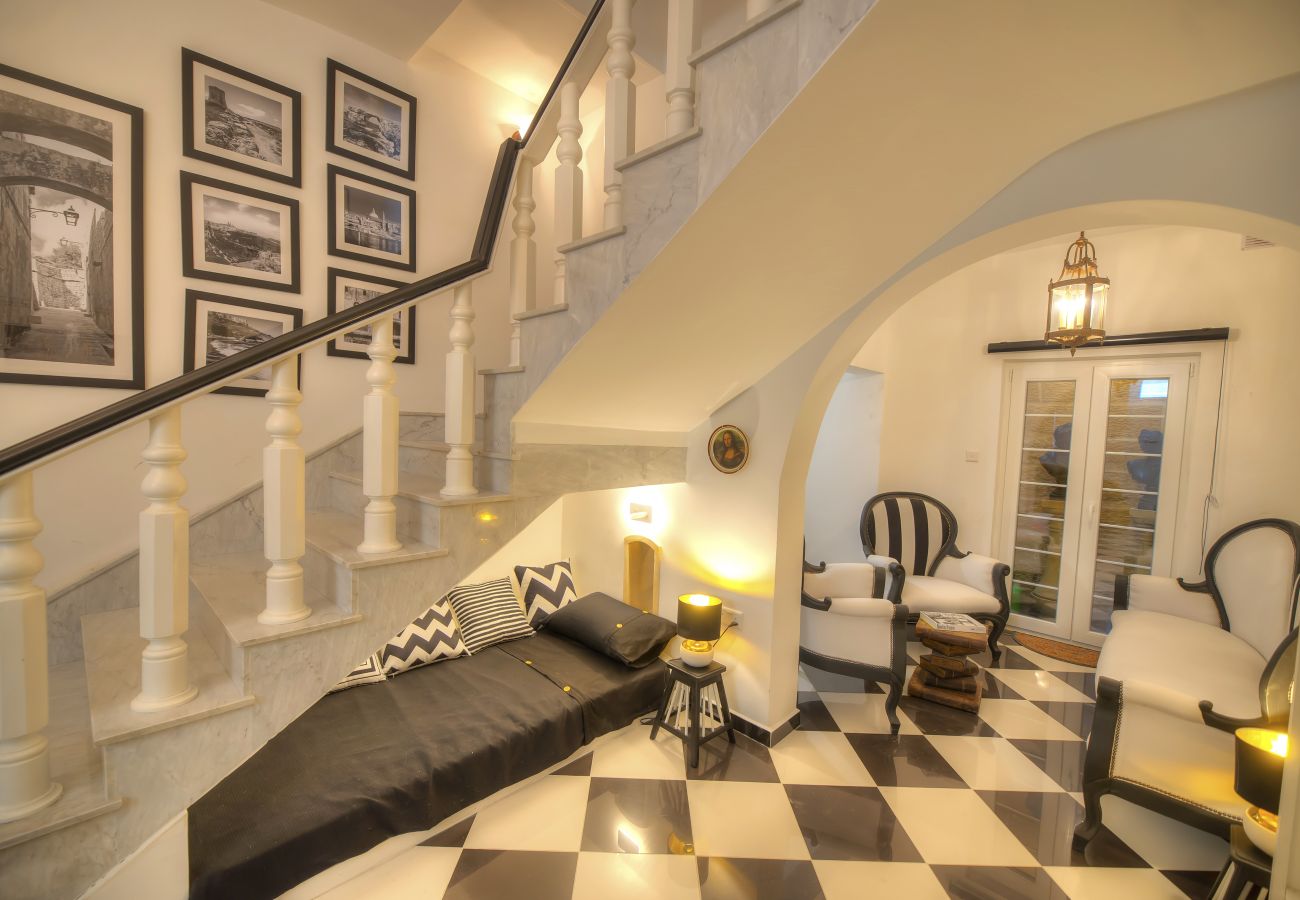 Casa en Sliema - Spectacular spacious house with sun terrace ILJU1-1