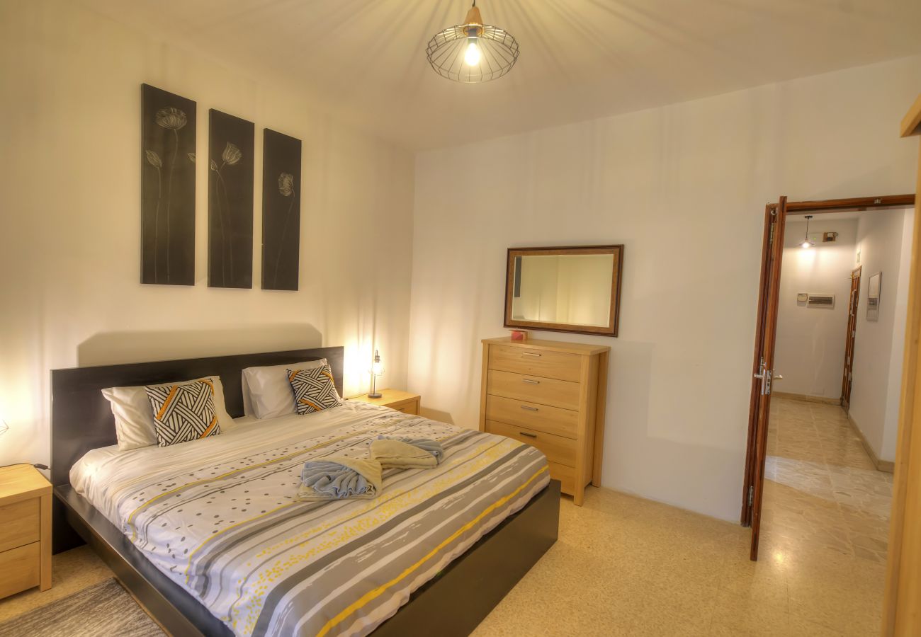 Apartamento en Sliema - Enormous 3bedroom seafront with balcony PDEH1-1