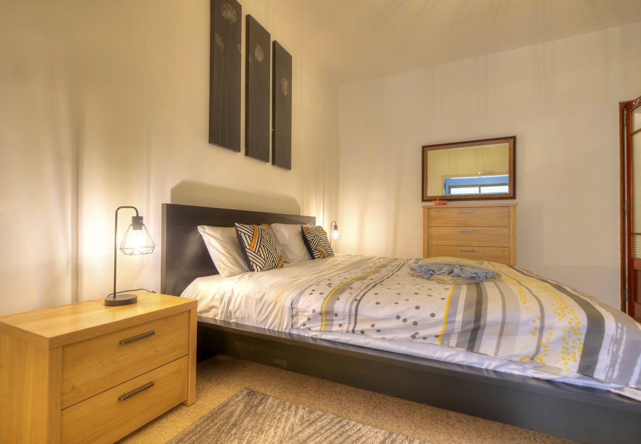 Apartamento en Sliema - Enormous 3bedroom seafront with balcony PDEH1-1