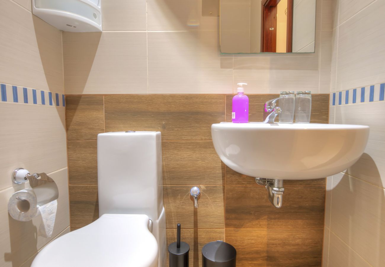 Apartamento en Sliema - Enormous 3bedroom seafront with balcony PDEH1-1