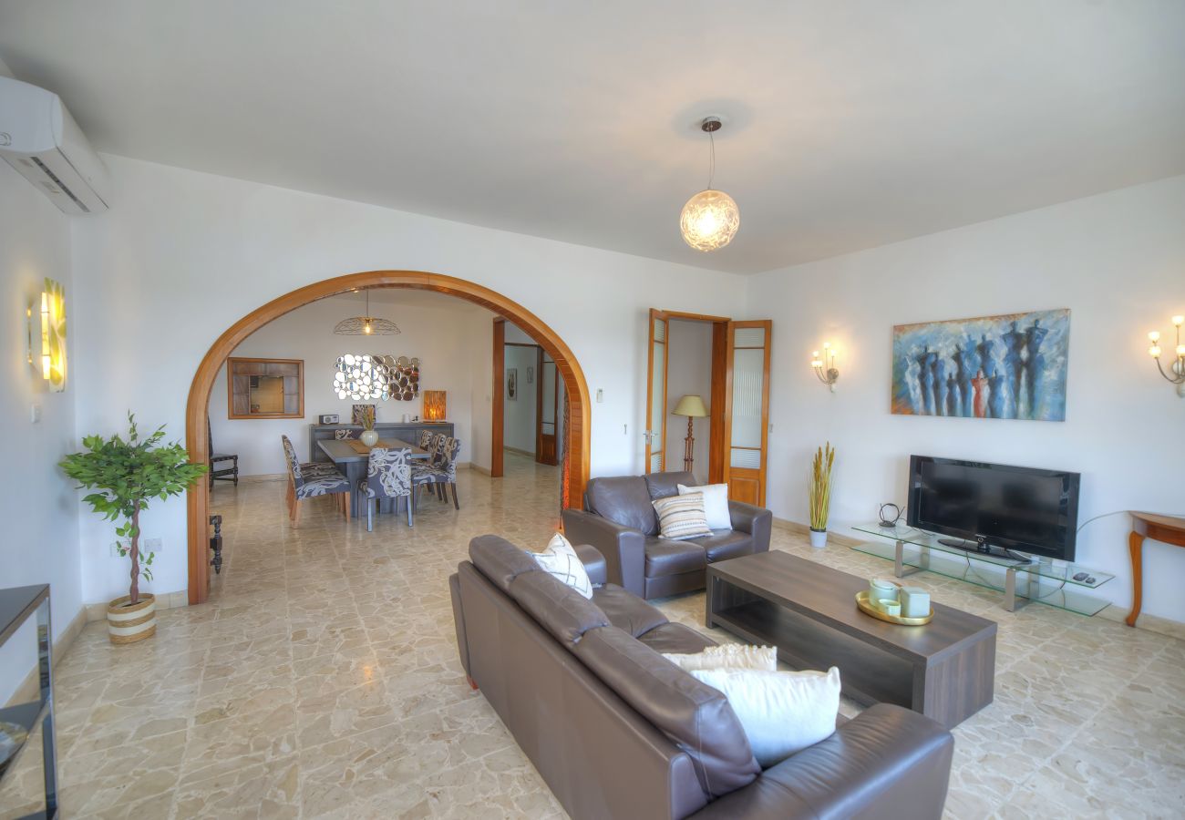 Apartamento en Sliema - Enormous 3bedroom seafront with balcony PDEH1-1