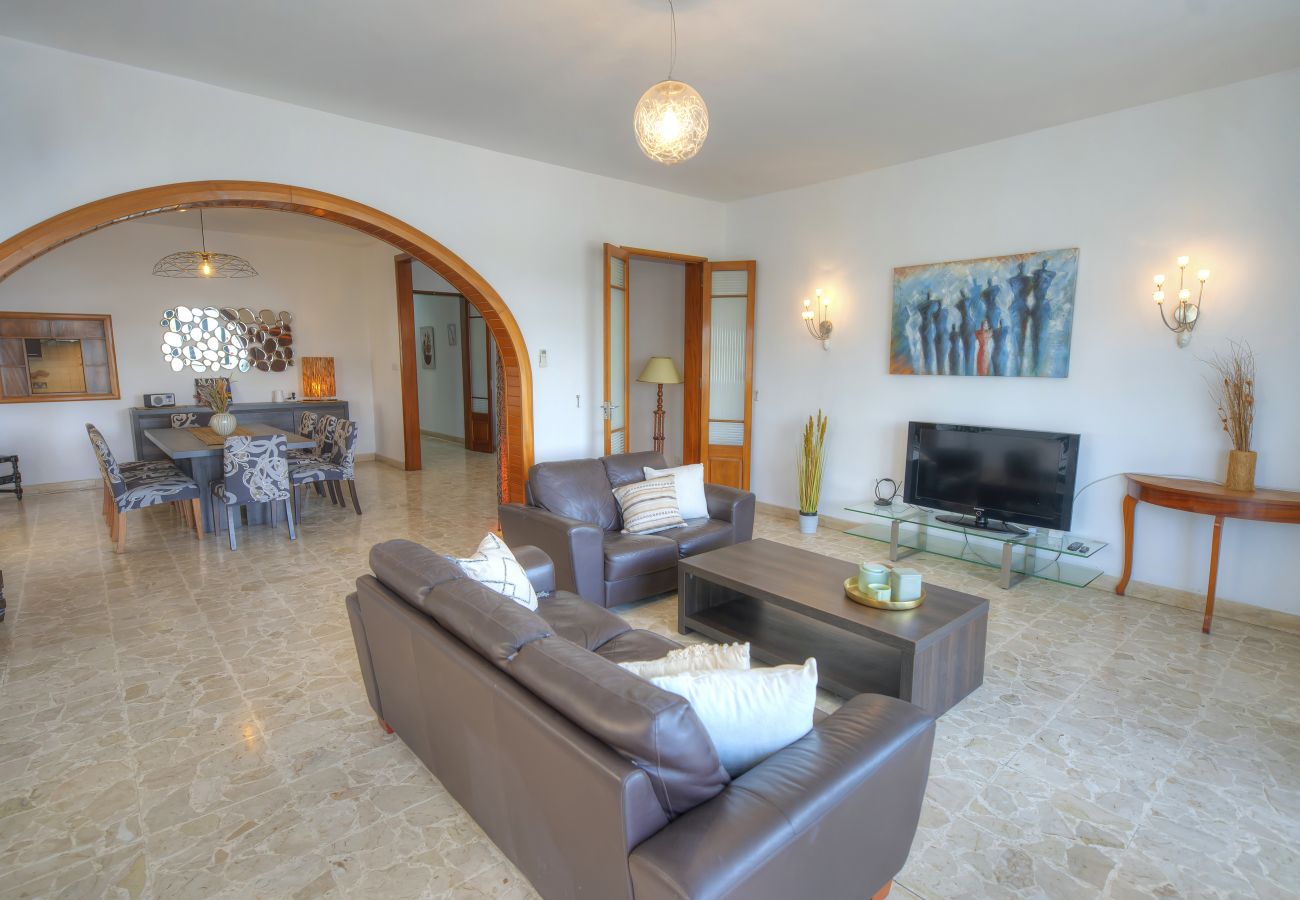Apartamento en Sliema - Enormous 3bedroom seafront with balcony PDEH1-1