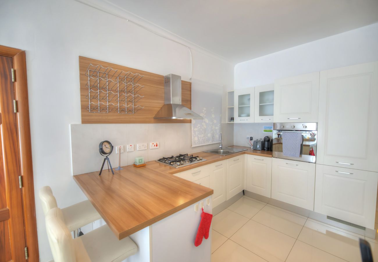 Apartamento en Gzira - Large and modern 2bedroom with balcony GLUB1-1