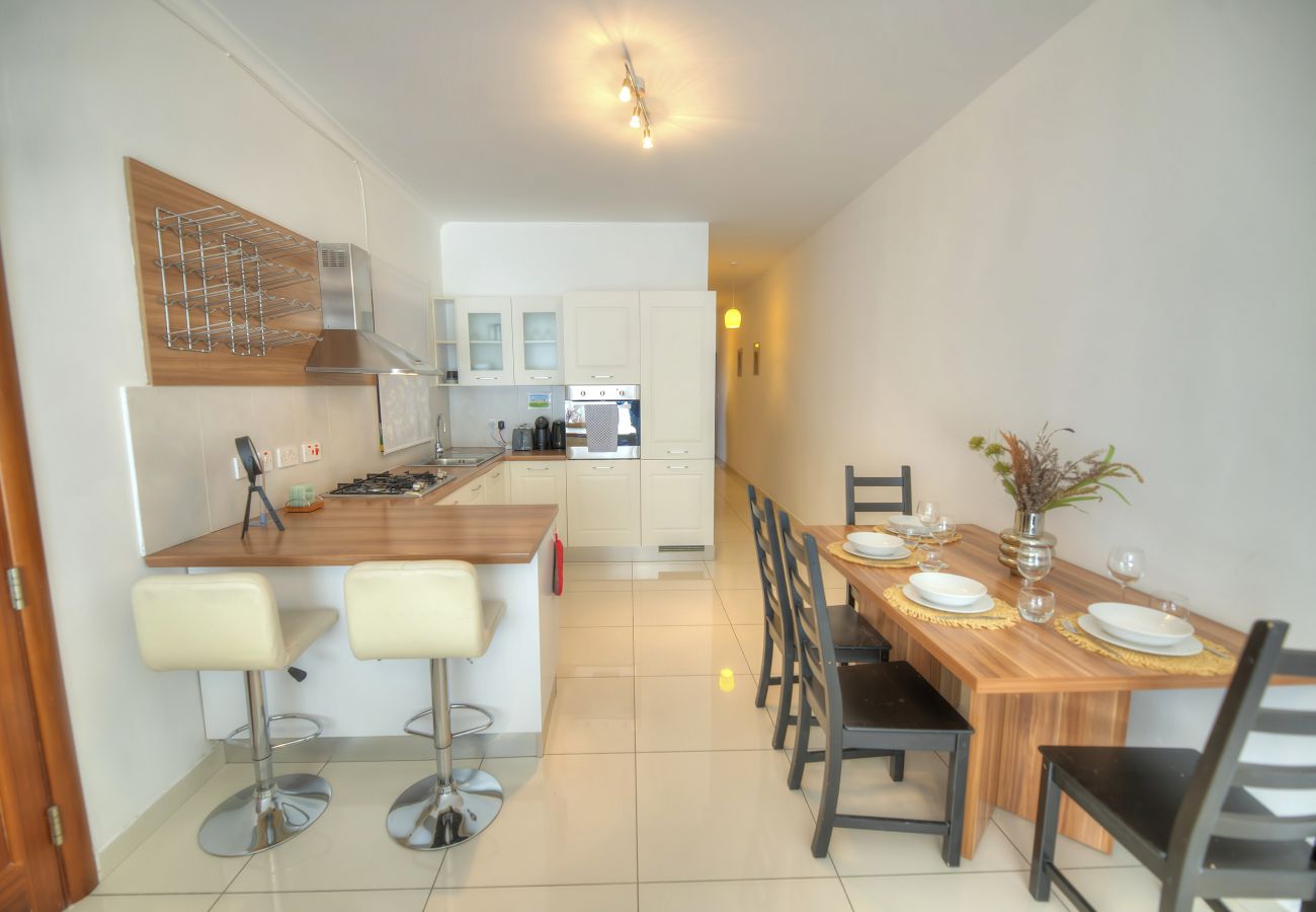 Apartamento en Gzira - Large and modern 2bedroom with balcony GLUB1-1