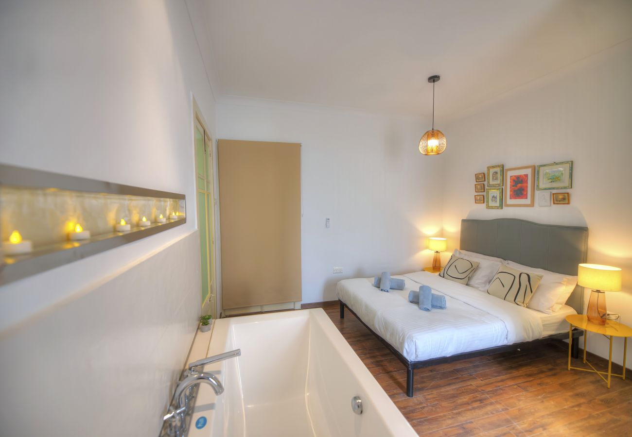 Apartamento en Sliema - Cozy 2bedroom apartment near Sliema ferries CESI1-1