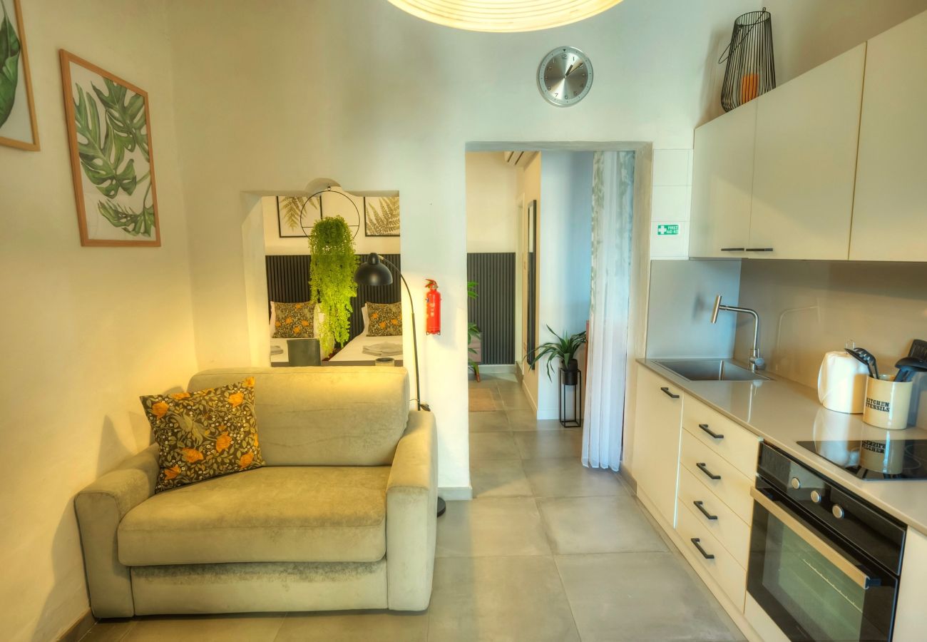 Apartamento en Valletta - Cozy flat 2 mins walk swim beach in Valletta MCRI1-1