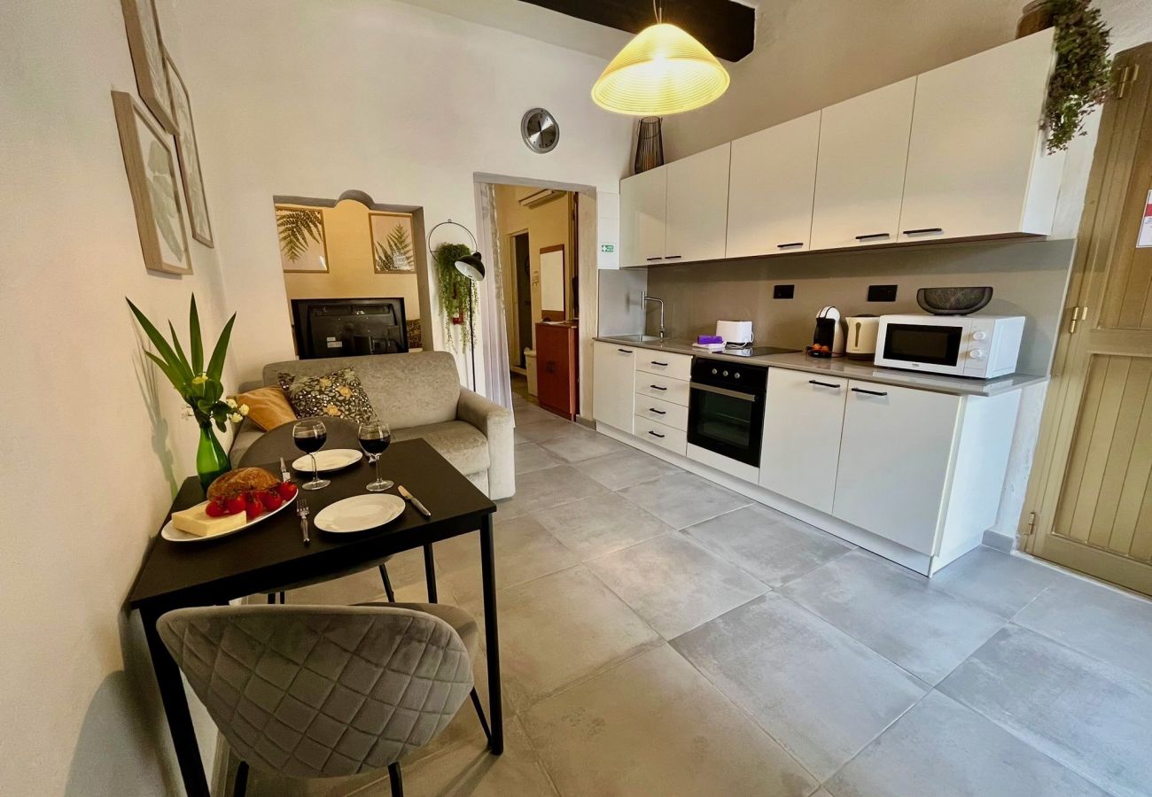Apartamento en Valletta - Cozy flat 2 mins walk swim beach in Valletta MCRI1-1
