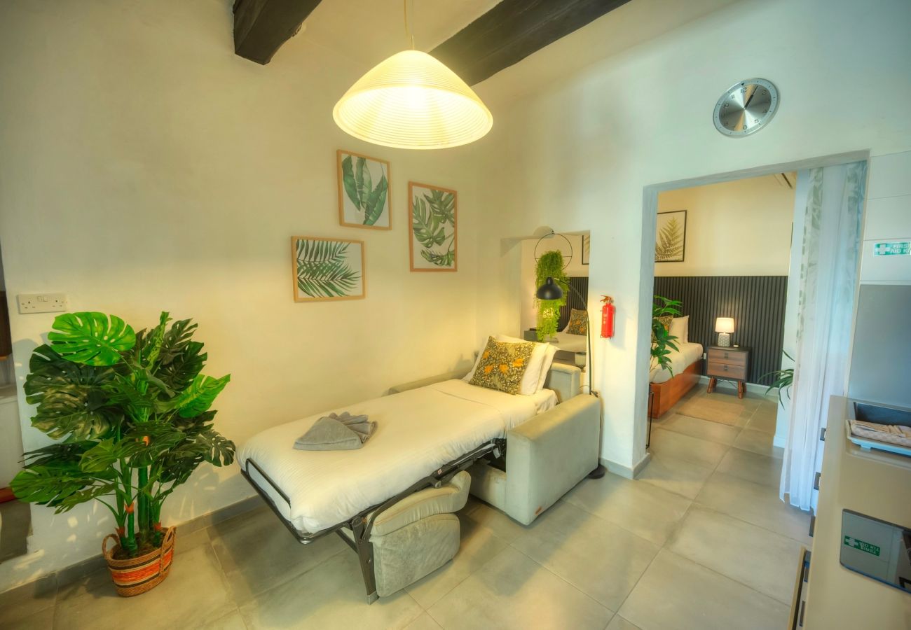 Apartamento en Valletta - Cozy flat 2 mins walk swim beach in Valletta MCRI1-1