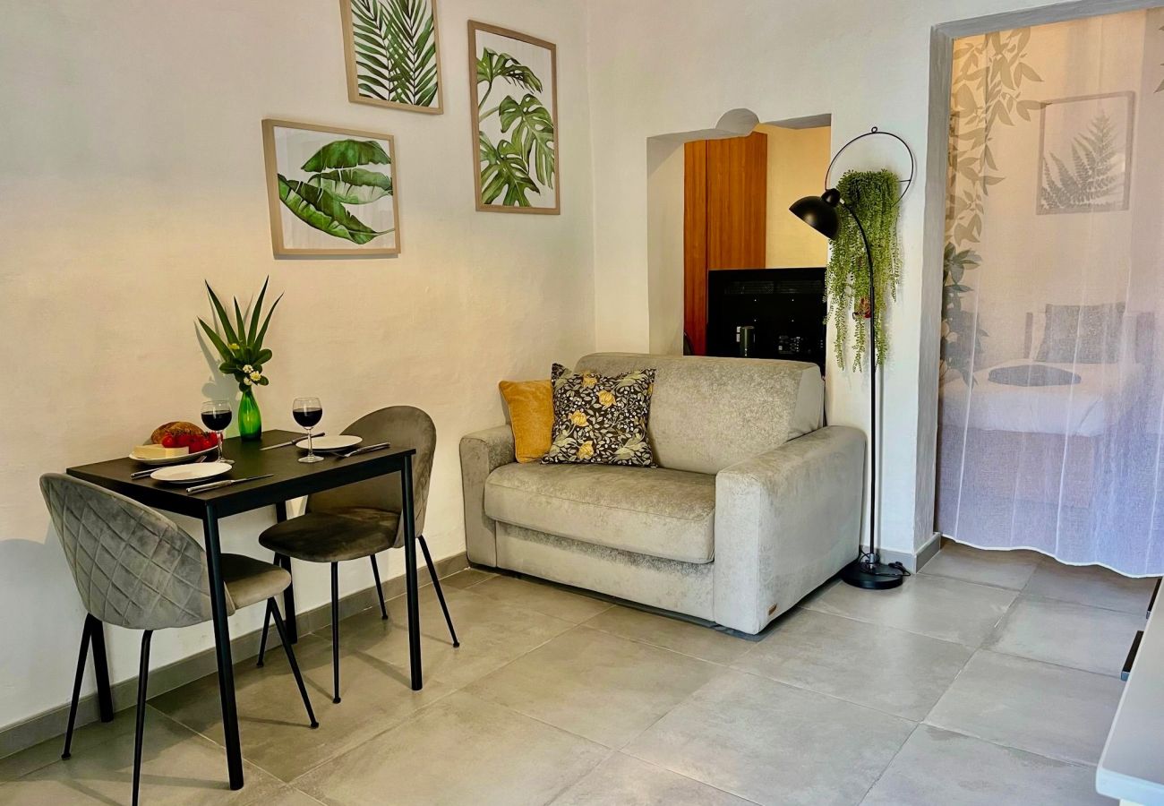 Apartamento en Valletta - Cozy flat 2 mins walk swim beach in Valletta MCRI1-1