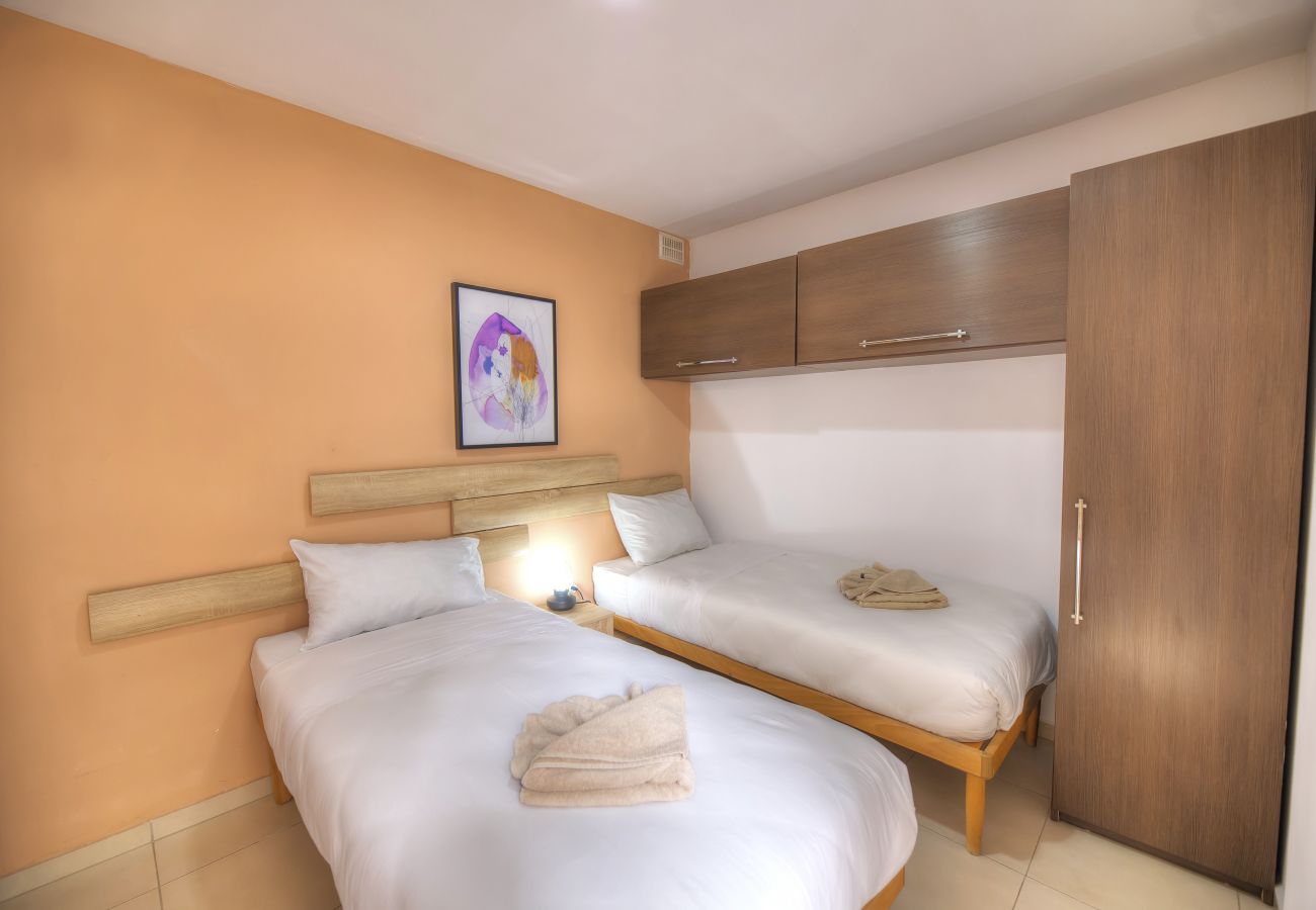 Apartamento en St Julian's - 2bedroom with large terrace in Paceville JPOR1-1