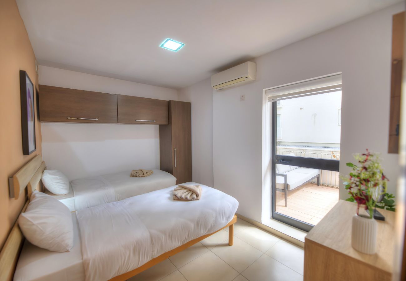 Apartamento en St Julian's - 2bedroom with large terrace in Paceville JPOR1-1