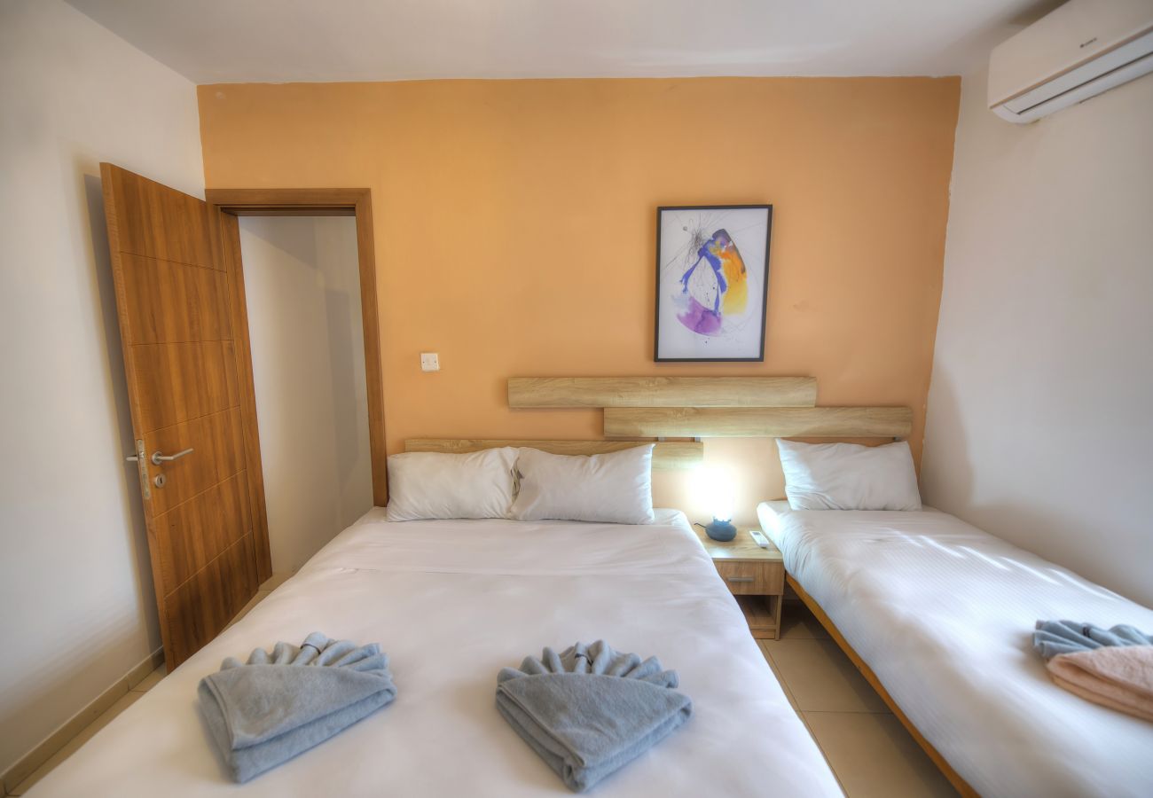 Apartamento en St Julian's - 2bedroom with large terrace in Paceville JPOR1-1