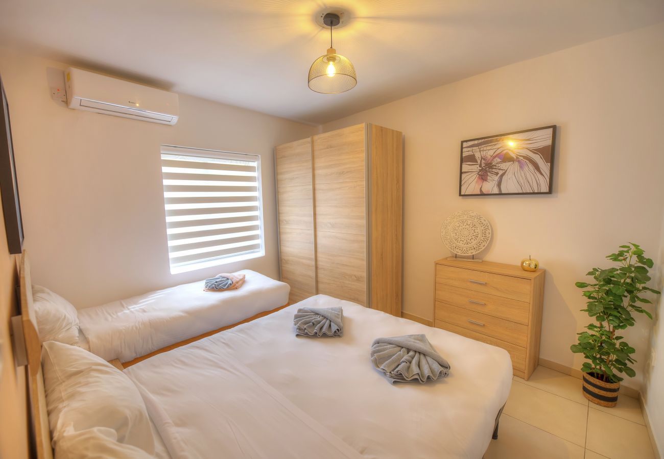 Apartamento en St Julian's - 2bedroom with large terrace in Paceville JPOR1-1