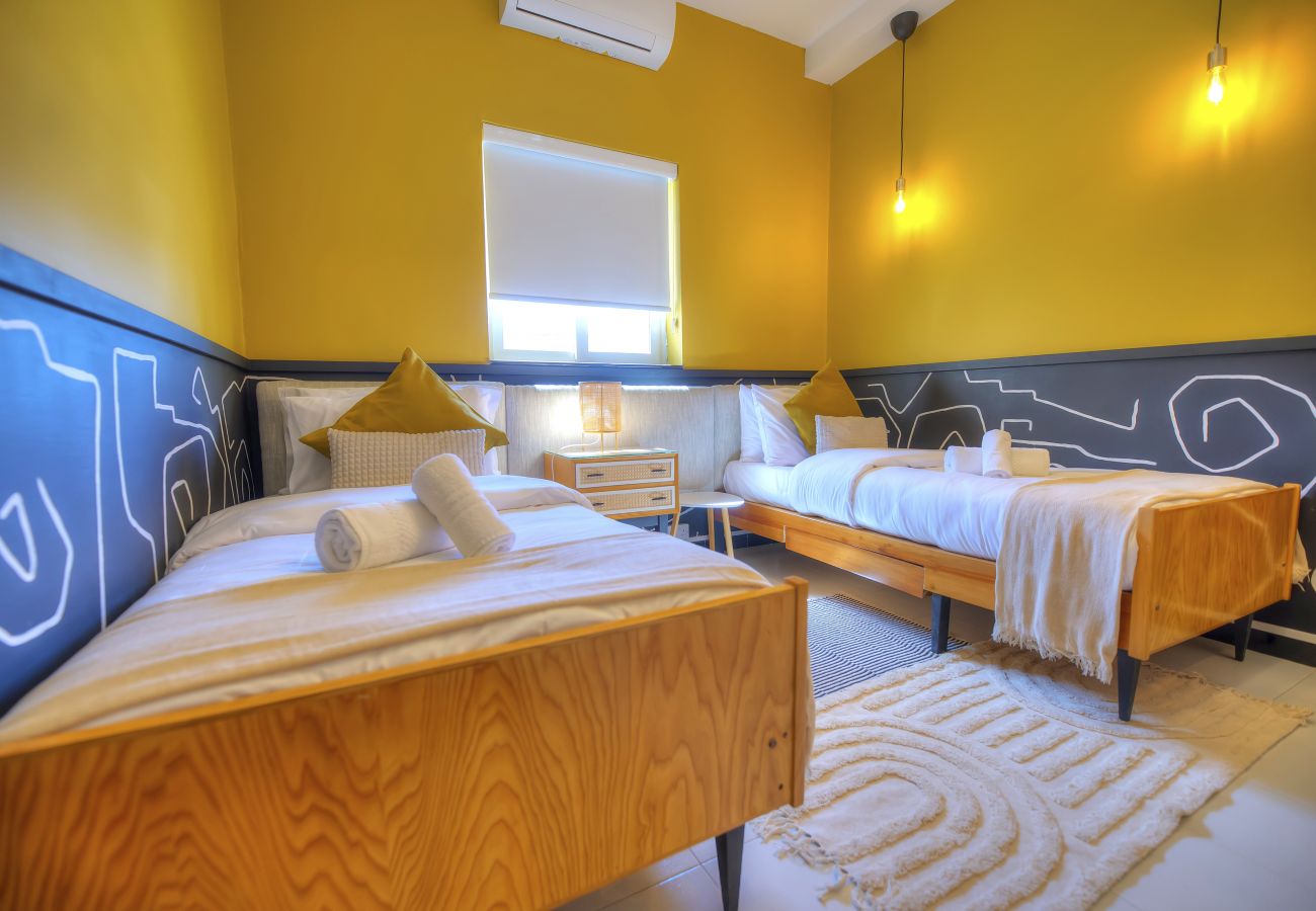 Apartamento en Sliema - Beautifully furnished seafront 4 bedrooms GOSLM4