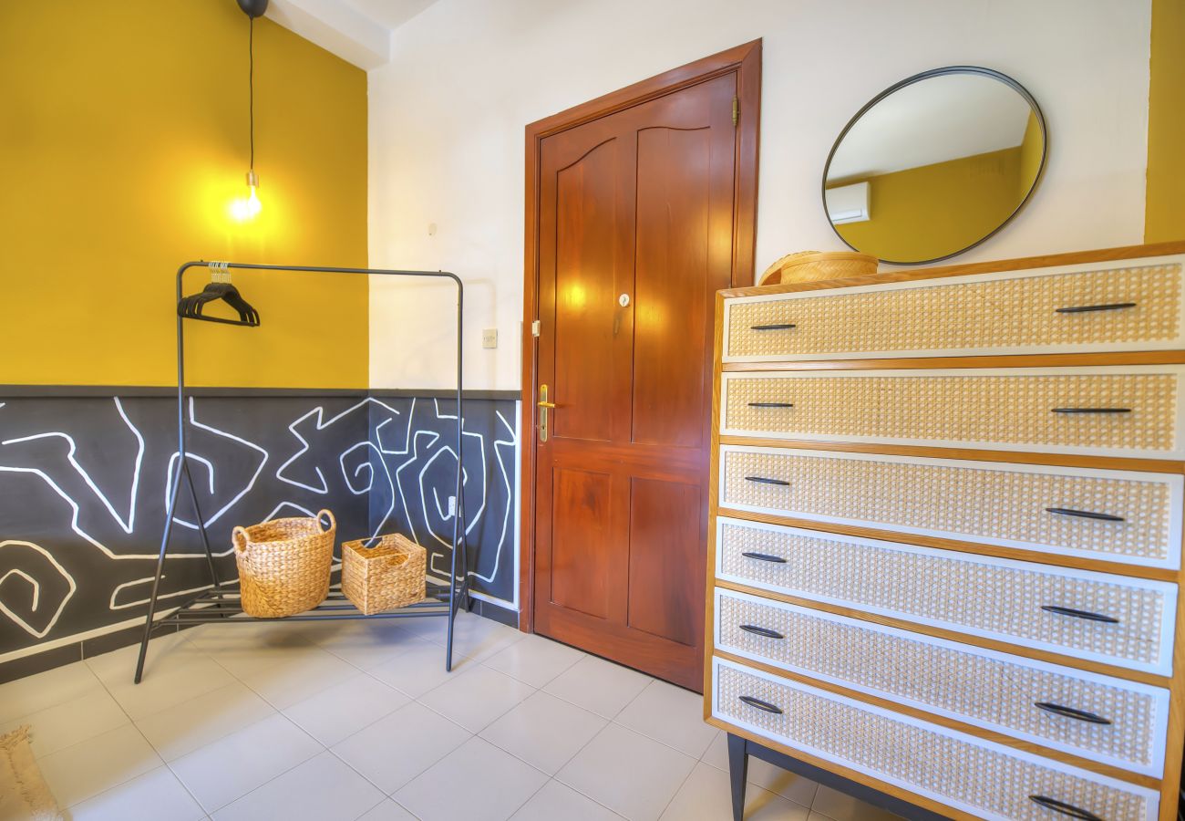 Apartamento en Sliema - Beautifully furnished seafront 4 bedrooms GOSLM4