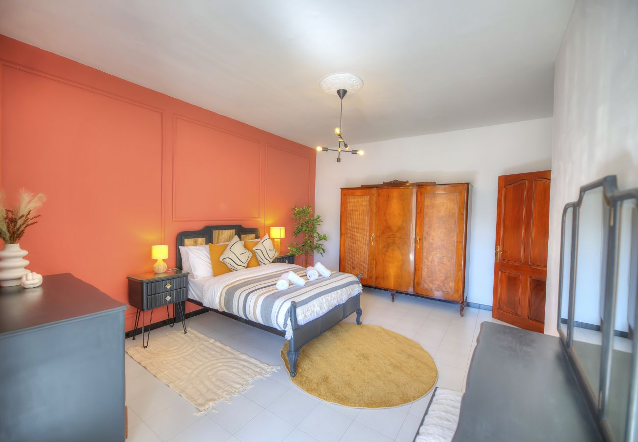 Apartamento en Sliema - Beautifully furnished seafront 4 bedrooms GOSLM4