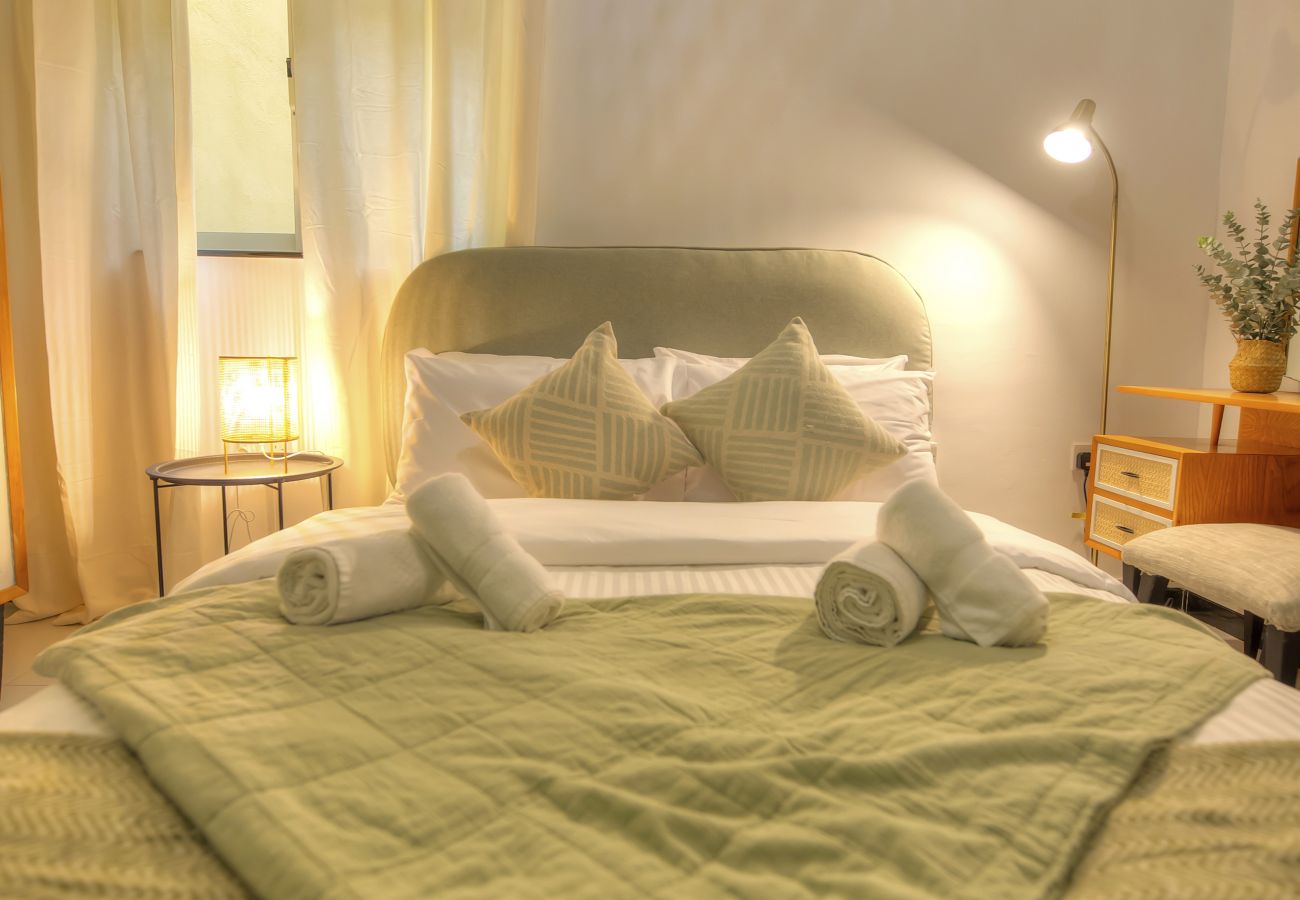 Apartamento en Sliema - Beautifully furnished seafront 4 bedrooms GOSLM4