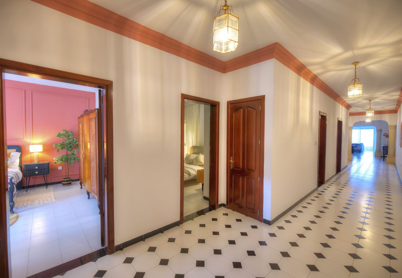 Apartamento en Sliema - Beautifully furnished seafront 4 bedrooms GOSLM4