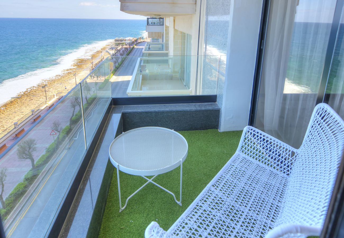 Apartamento en Sliema - Beautifully furnished seafront 4 bedrooms GOSLM4