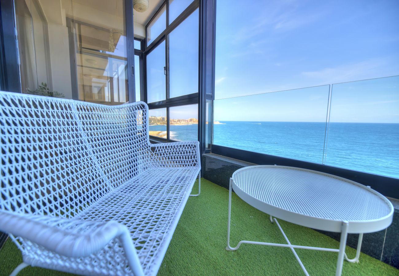 Apartamento en Sliema - Beautifully furnished seafront 4 bedrooms GOSLM4