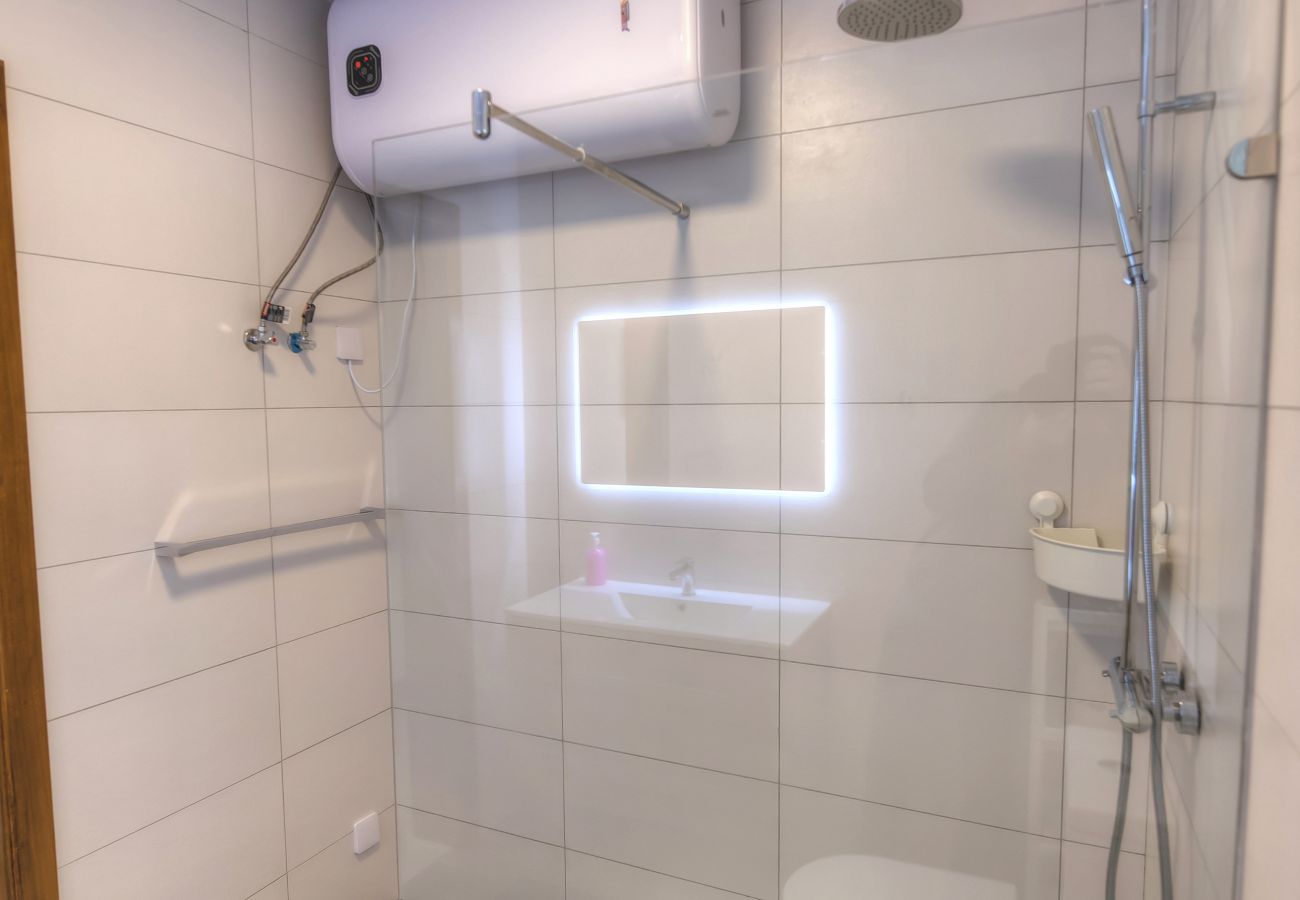 Apartamento en Swieqi - Spacious & Tastefully furnished 3 bedrooms RCUT1-1