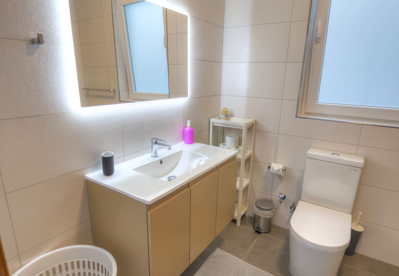 Apartamento en Swieqi - Spacious & Tastefully furnished 3 bedrooms RCUT1-1
