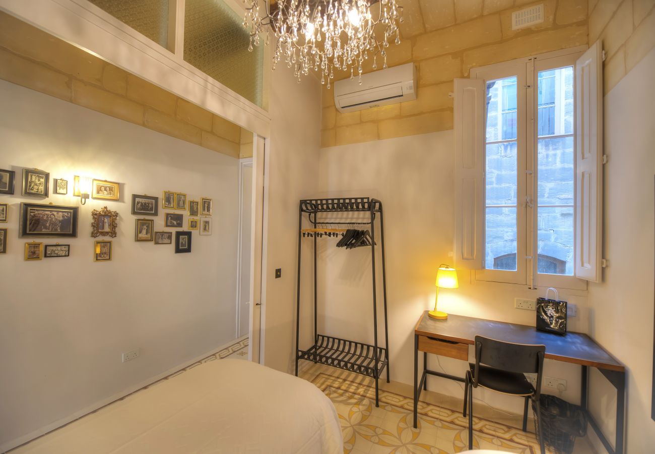Apartamento en Valletta - Traditional & chic 2 bedrooms in Valletta IMCD1-1