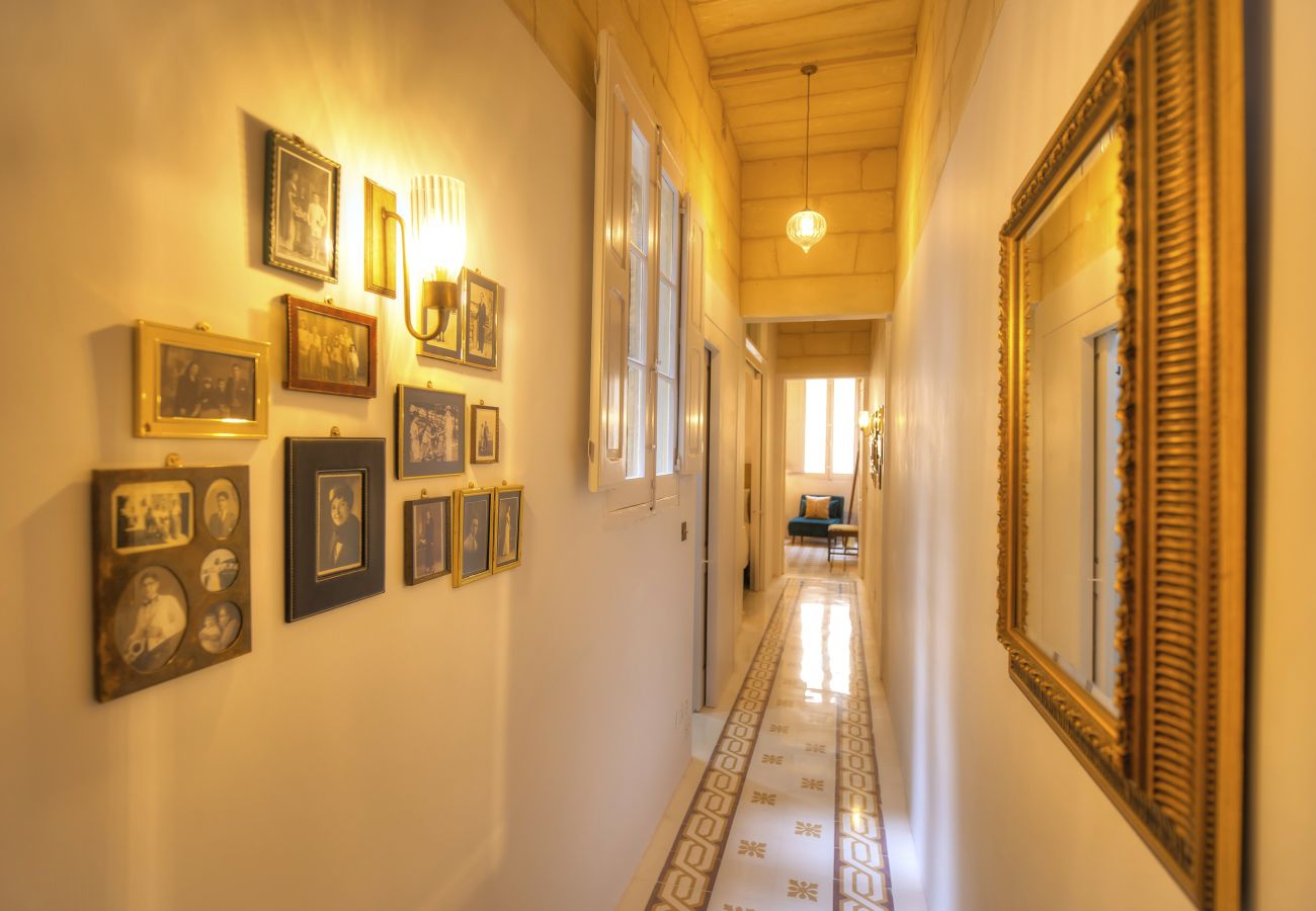 Apartamento en Valletta - Traditional & chic 2 bedrooms in Valletta IMCD1-1