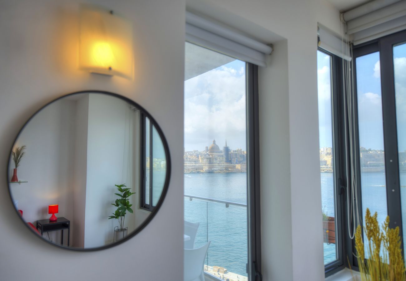 Apartamento en Sliema - Spacious 3bedrooms with spectacular views GOSLM-6