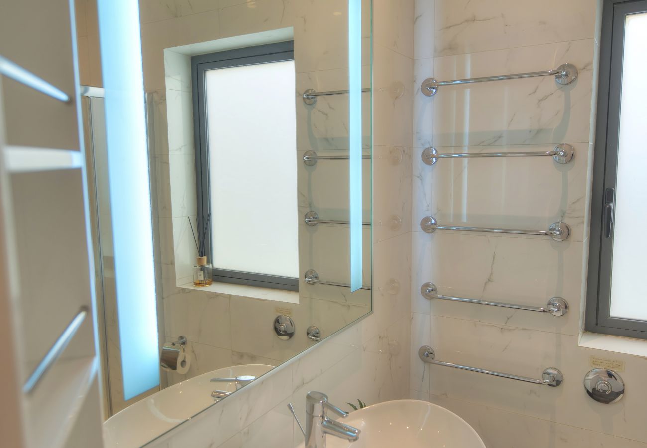 Apartamento en Sliema - Spacious 3bedrooms with spectacular views GOSLM-6