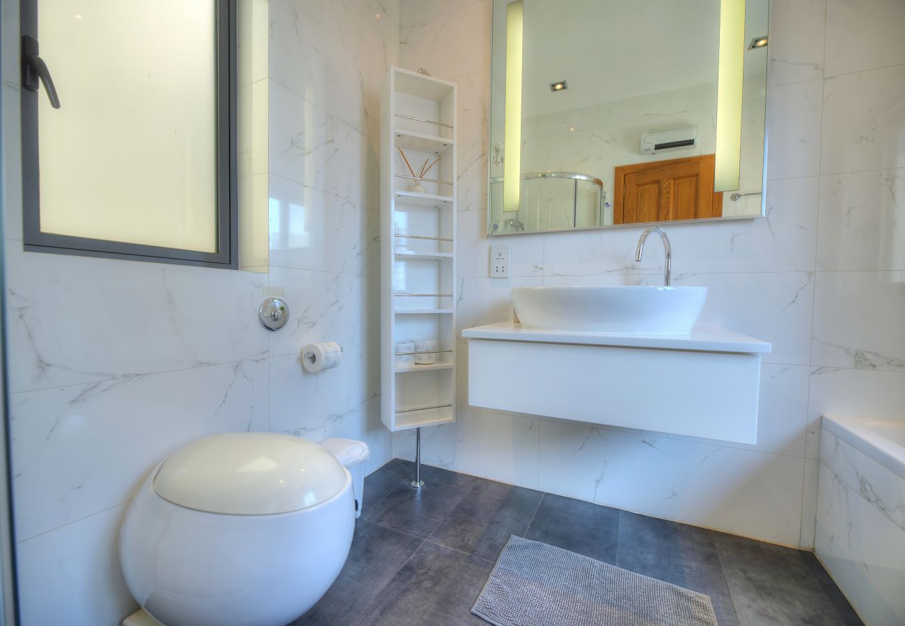 Apartamento en Sliema - Spacious 3bedrooms with spectacular views GOSLM-6