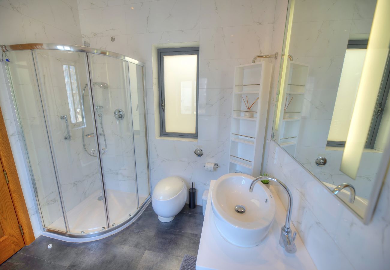 Apartamento en Sliema - Spacious 3bedrooms with spectacular views GOSLM-6