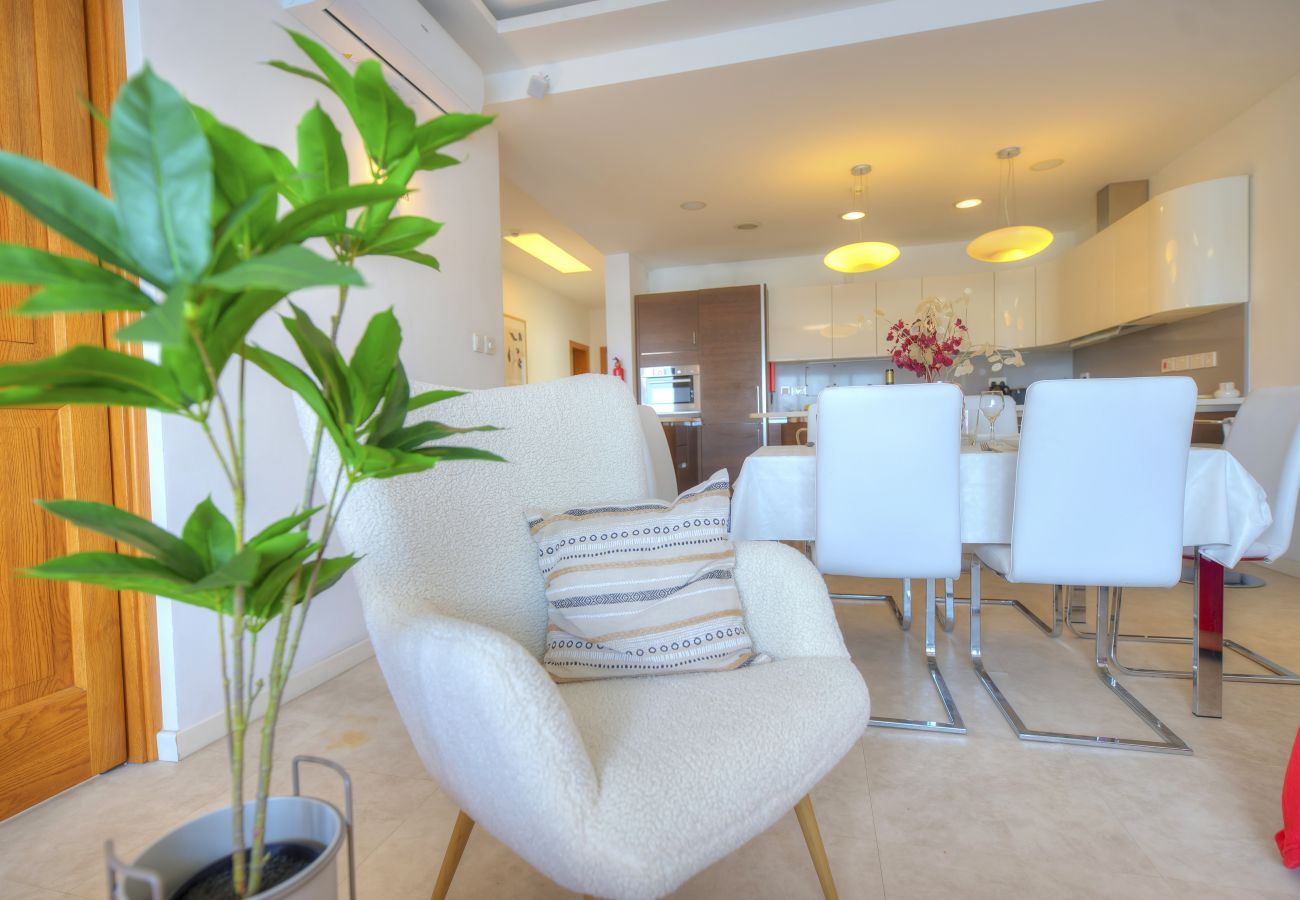 Apartamento en Sliema - Spacious 3bedrooms with spectacular views GOSLM-6