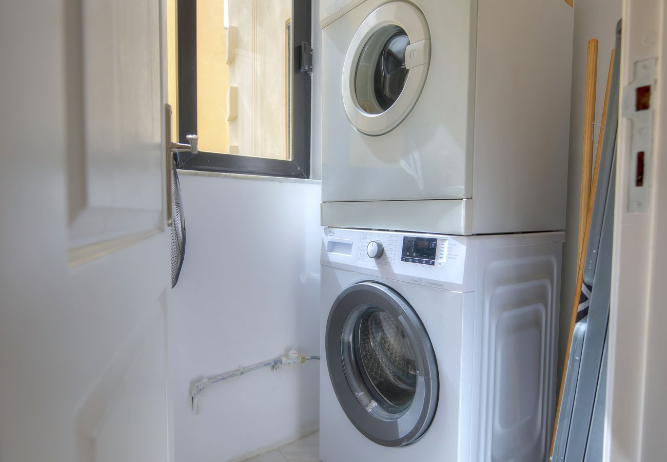 Apartamento en Sliema - Bright & cozy 3bedrooms with stunning views DLAP1-1