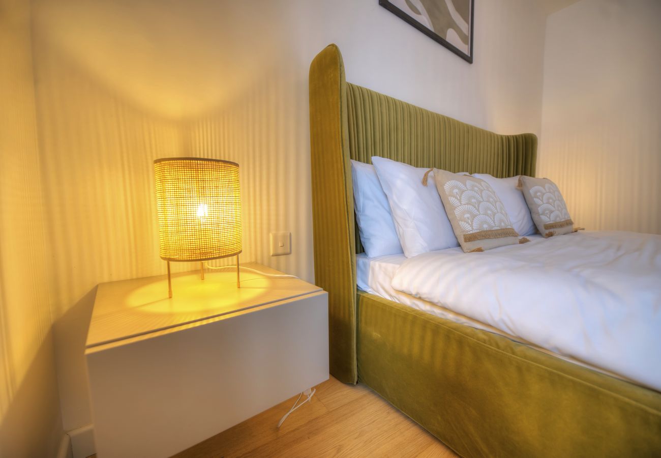Apartamento en Sliema - Large & beautifully furnished 2 bedrooms ABON1-1