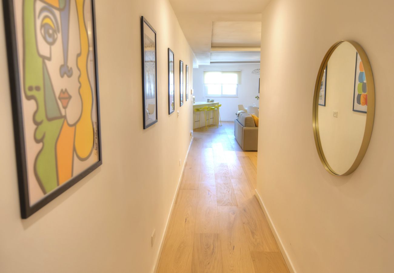 Apartamento en Sliema - Large & beautifully furnished 2 bedrooms ABON1-1