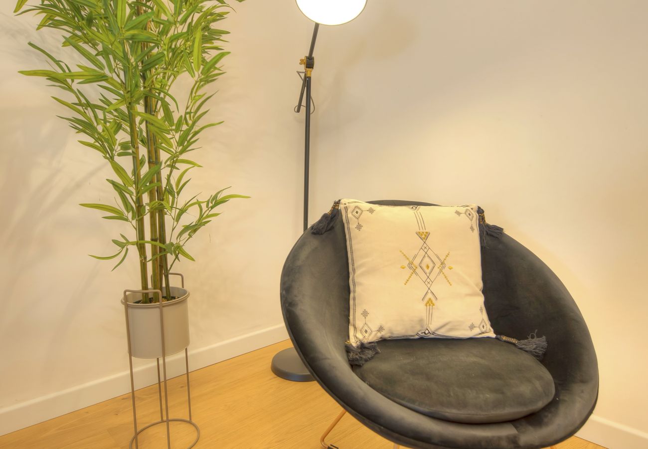 Apartamento en Sliema - Large & beautifully furnished 2 bedrooms ABON1-1