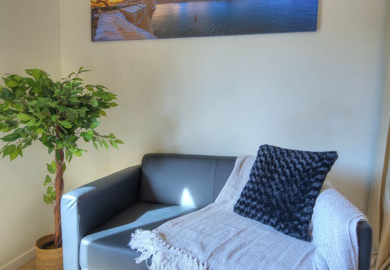 Apartamento en Valletta - Comfy 1 bedroom - Sun terrace & sea views GBUH1-1