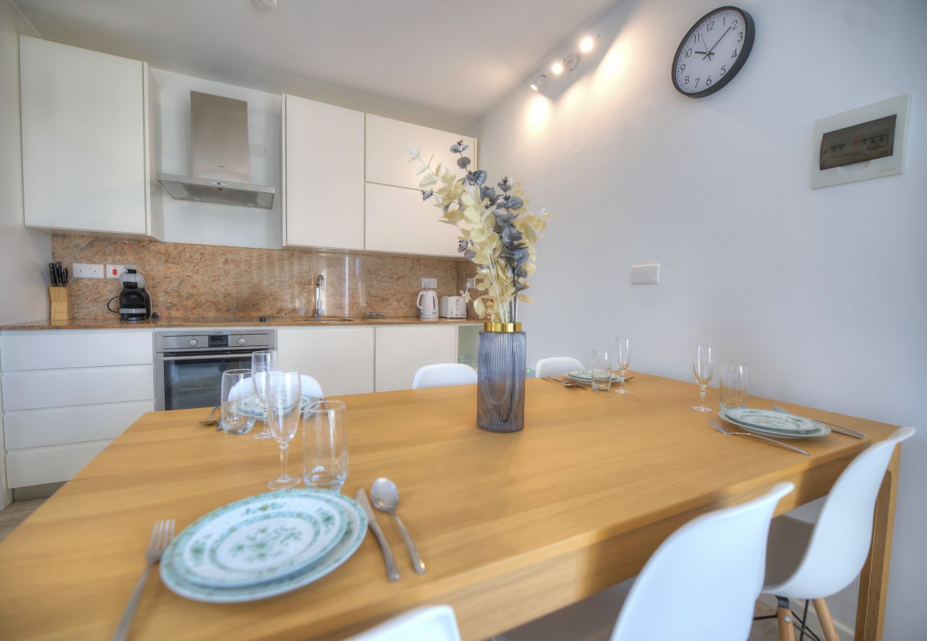 Apartamento en Valletta - Comfy 1 bedroom - Sun terrace & sea views GBUH1-1