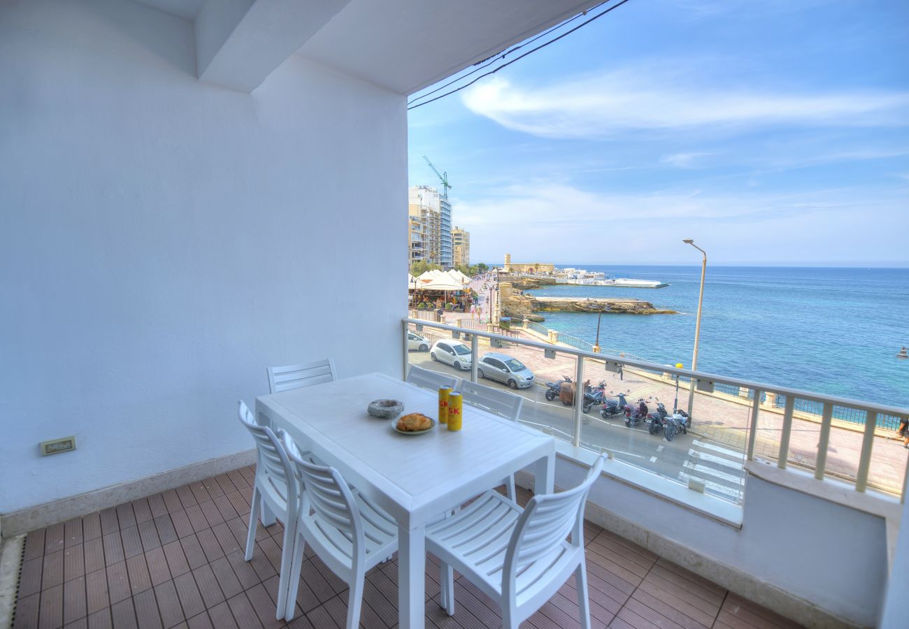 Apartamento en Sliema - Spacious 4 bedrooms with sea view balcony GOSLM-3