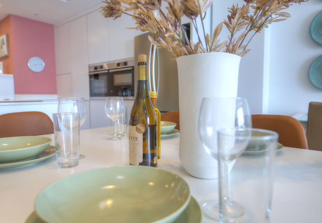 Apartamento en Sliema - Spacious 4 bedrooms with sea view balcony GOSLM-3