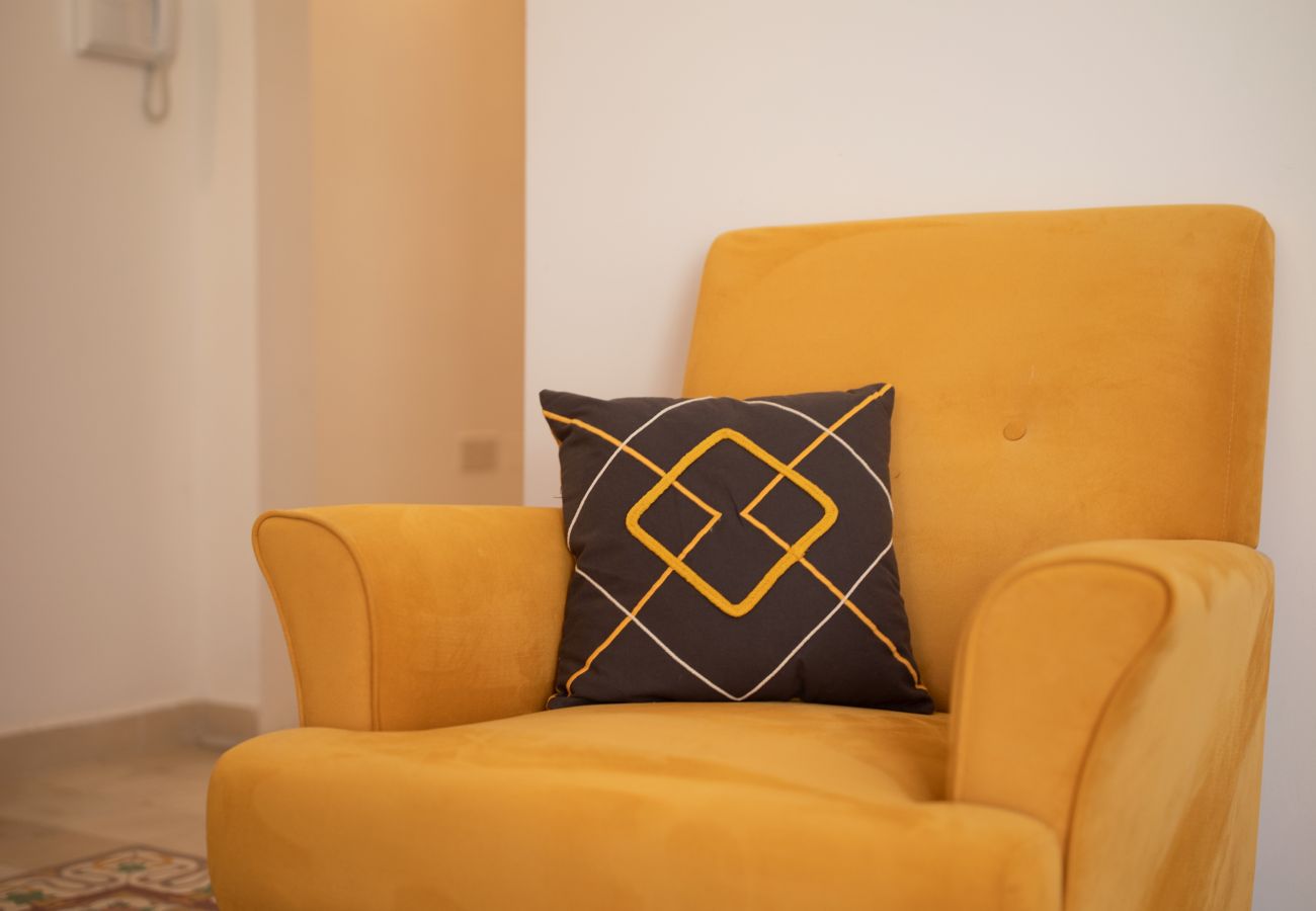 Apartamento en St Julian's - Traditional 2 bedroom house with yard SSCH1