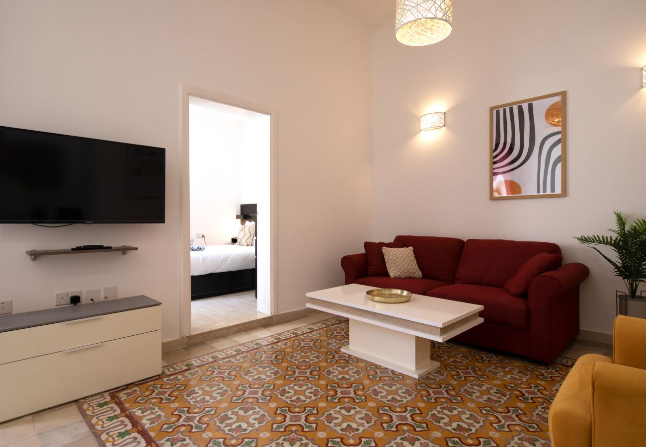 Apartamento en St Julian's - Traditional 2 bedroom house with yard SSCH1