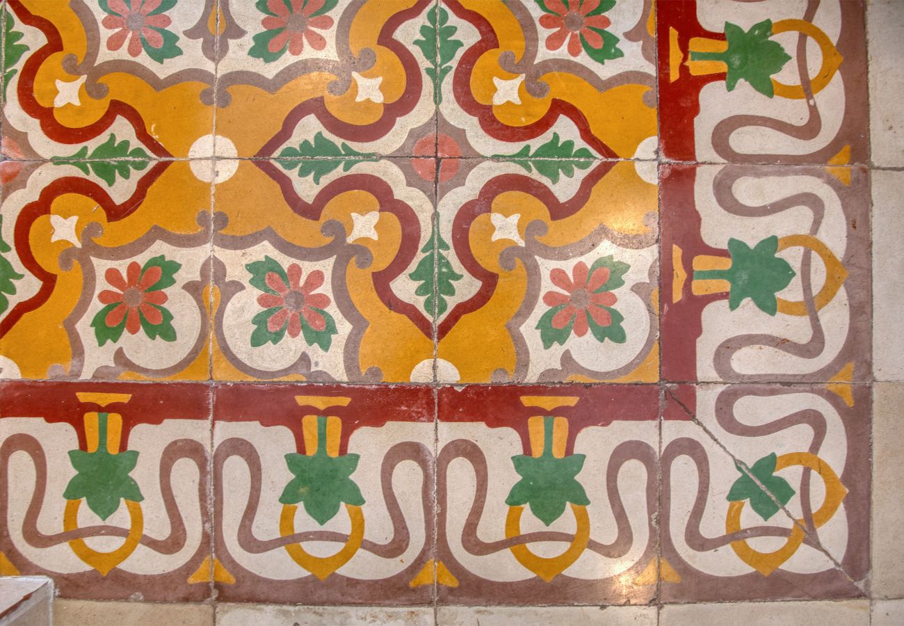 Apartamento en St Julian's - Traditional 2 bedroom house with yard SSCH1