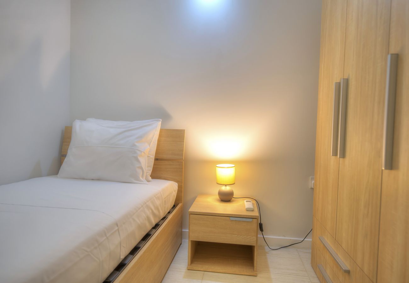 Casa adosada en Gzira - Charming 2 bedroom townhouse, internal yard JDES1-1
