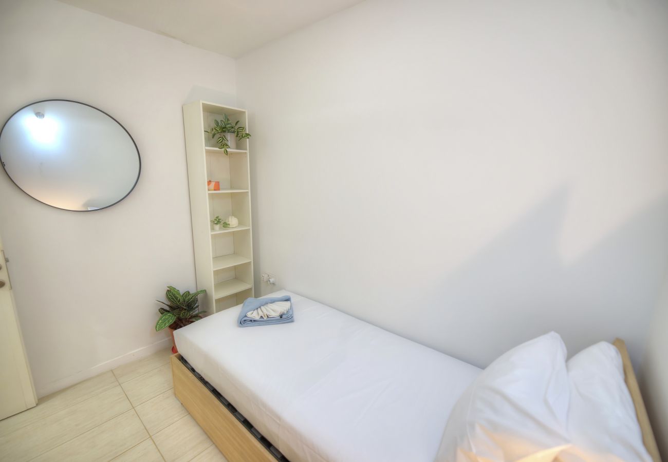 Casa adosada en Gzira - Charming 2 bedroom townhouse, internal yard JDES1-1