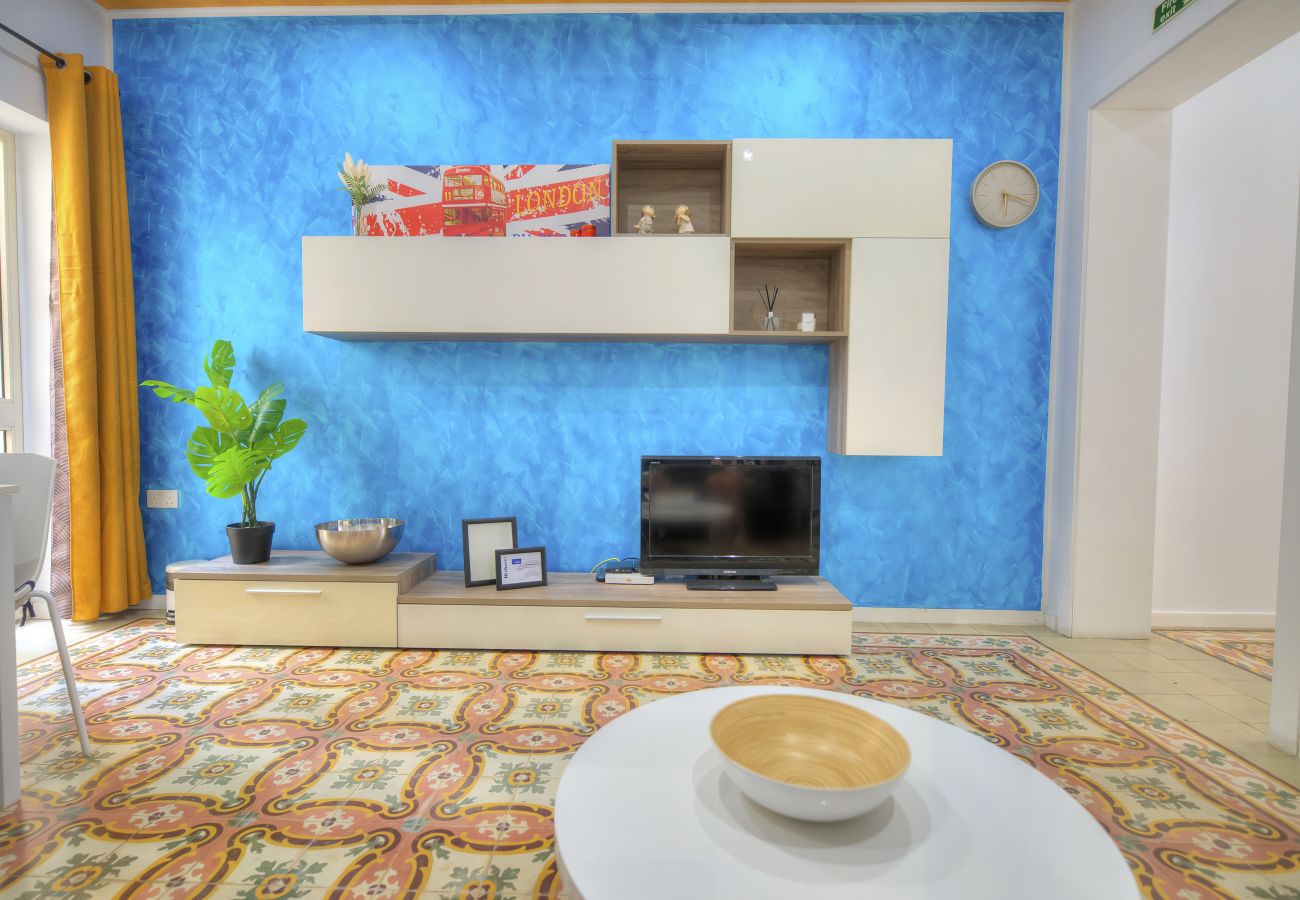 Casa adosada en Gzira - Charming 2 bedroom townhouse, internal yard JDES1-1