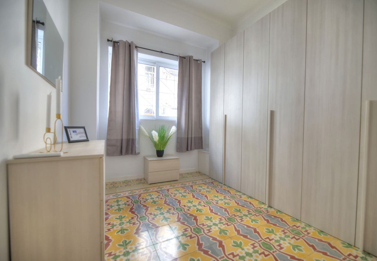 Casa adosada en Gzira - Charming 2 bedroom townhouse, internal yard JDES1-1