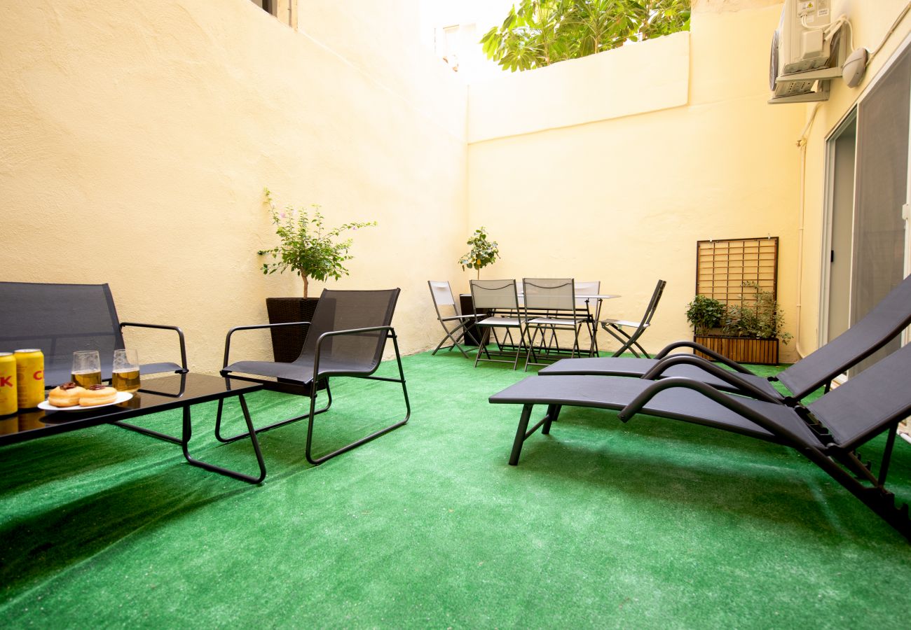 Apartamento en Sliema - Modern seafront 3bedrooms with spacious yard JLIN1-1